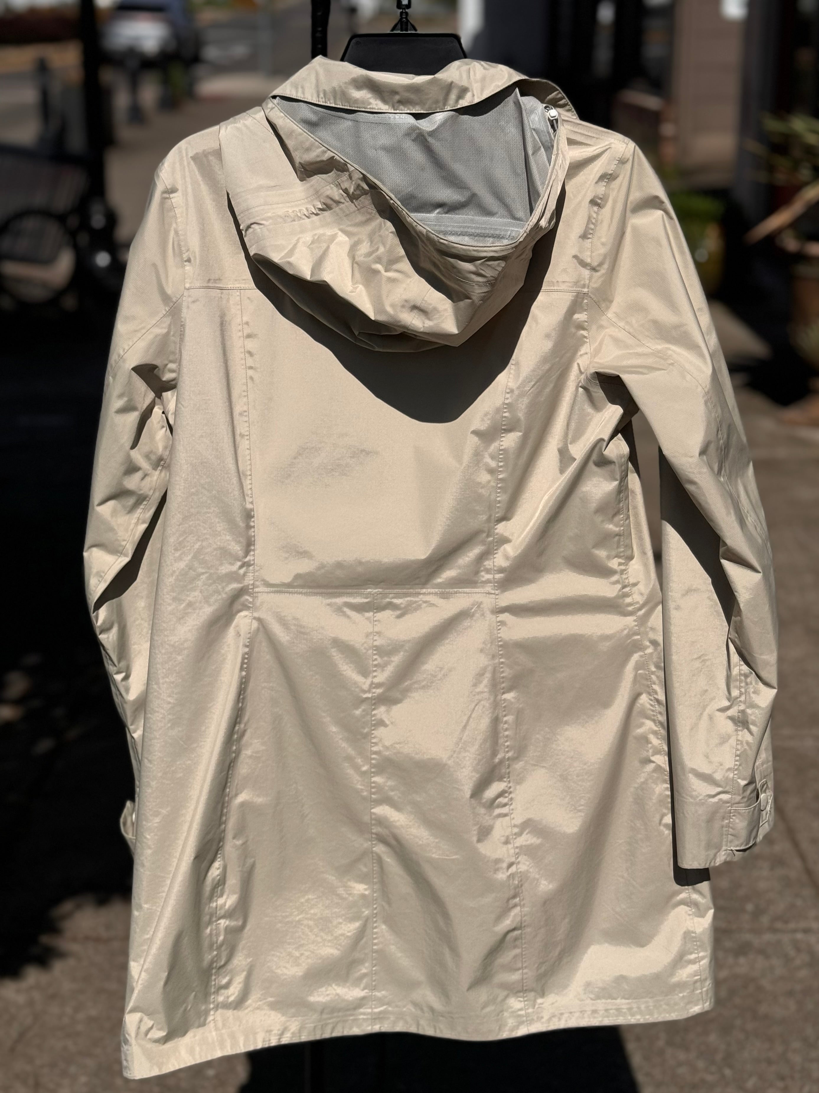 Patagonia Cream Torrent Shell Parka Waterproof Coat Medium