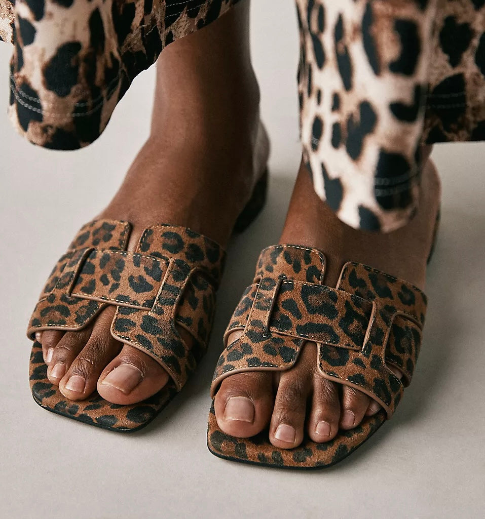 BIBI LOU Leopard Cut Out Suede Holly Sandals Sz. 40/9