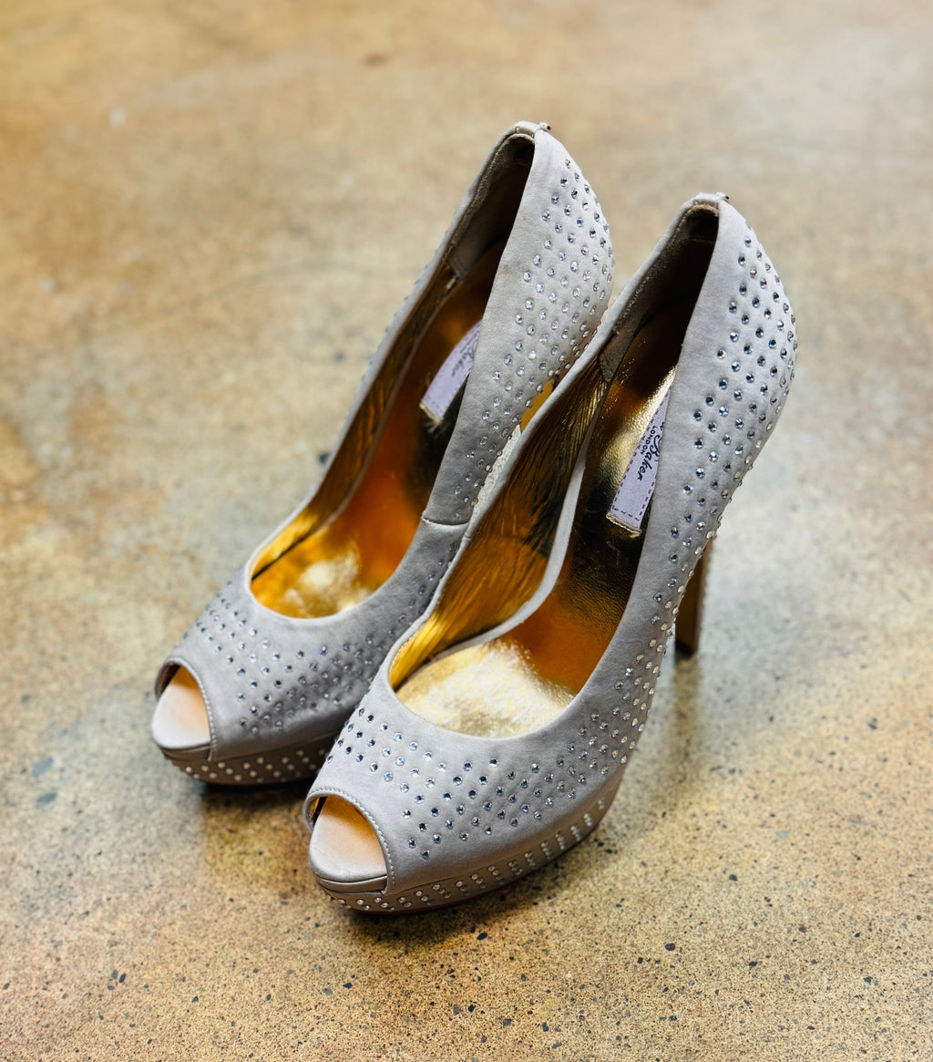 TED BAKER Taupe Studded Peep Toe Heels Sz. 7