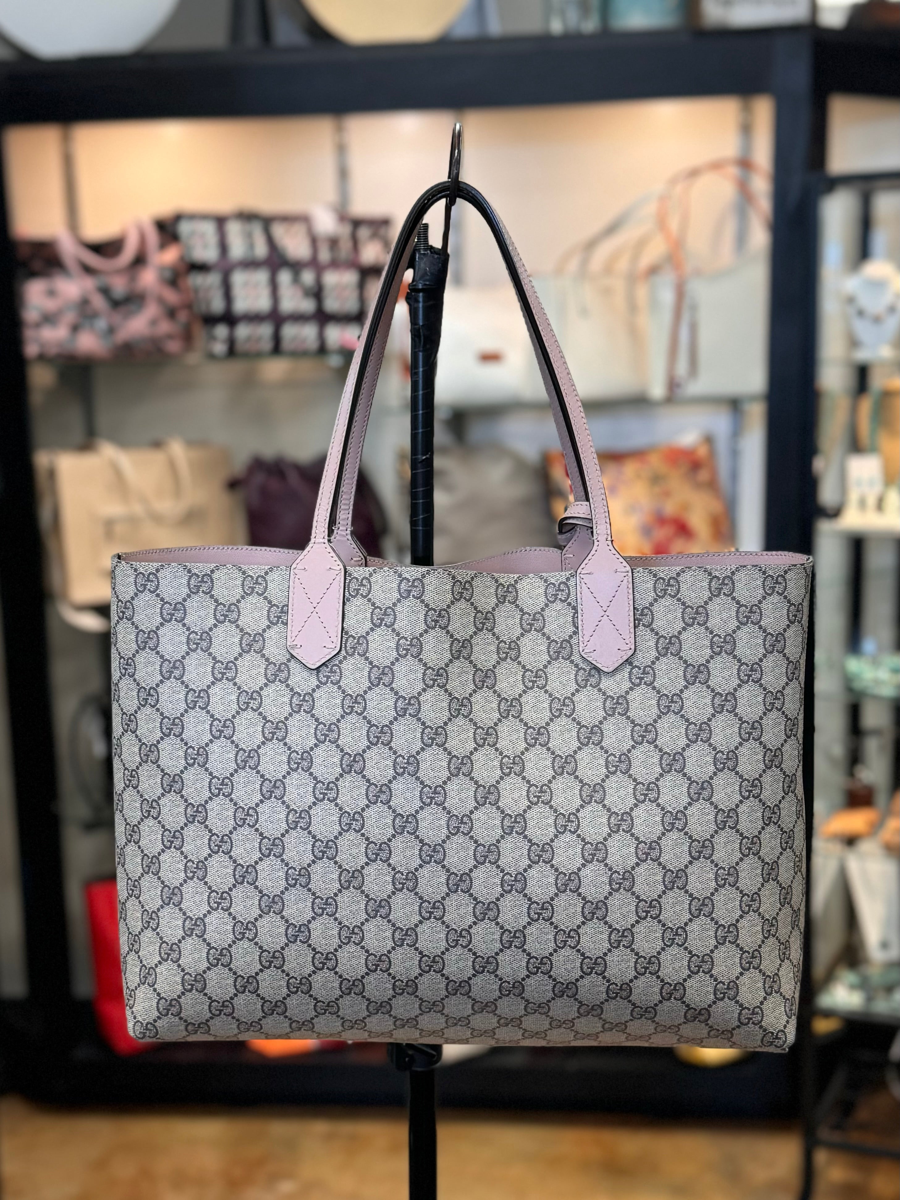 GUCCI Supreme Monogram GG Medium Reversible Canvas Tote