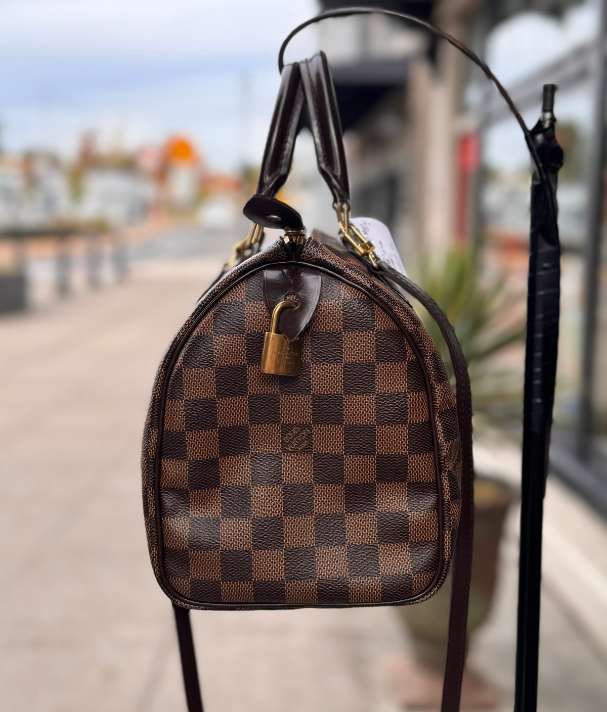 LOUIS VUITTON Damier Ebene Canvas Shoulder Crossbody Bag