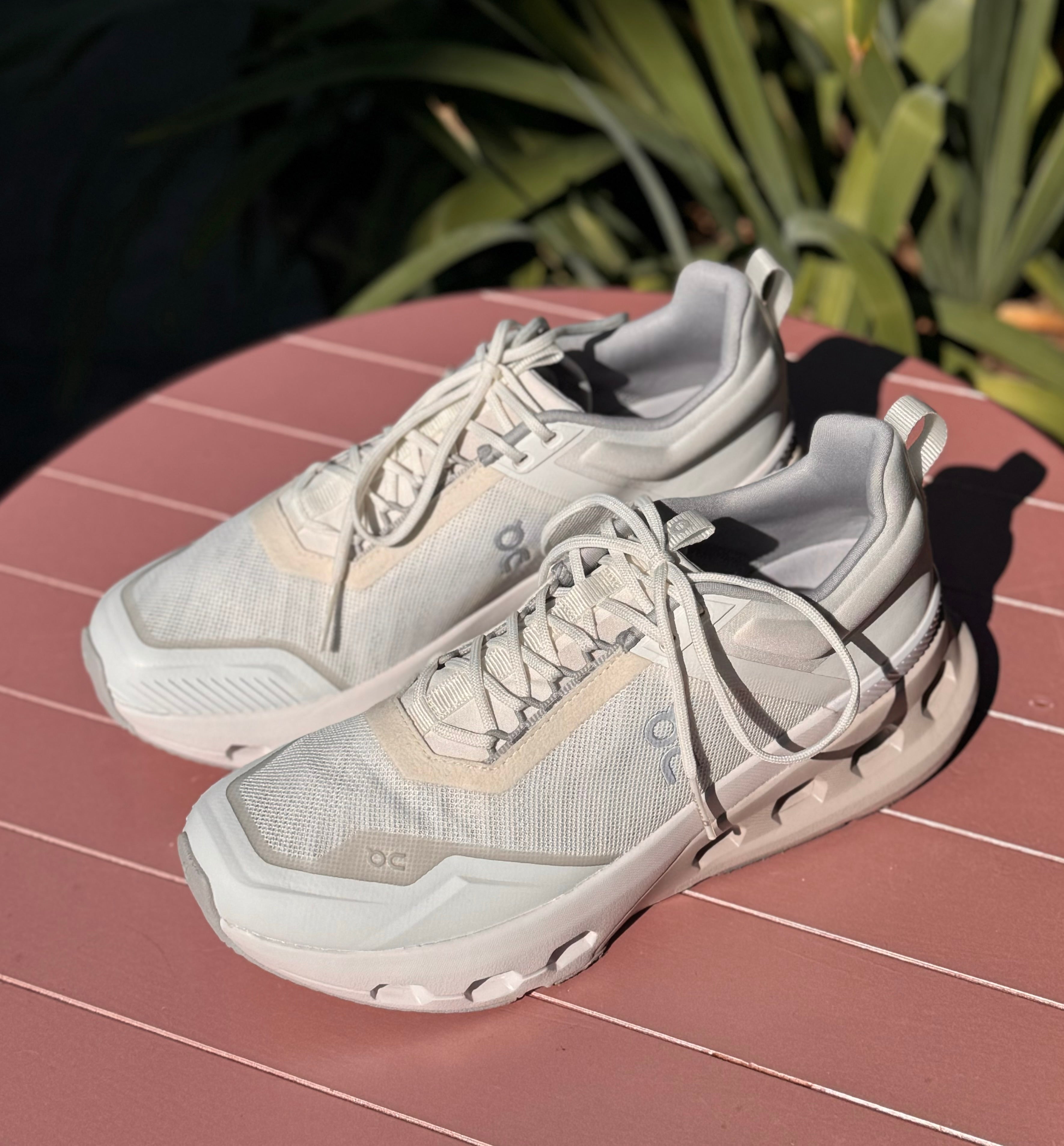 ON Cloud Cloudnova X White Sneakers Sz. 9