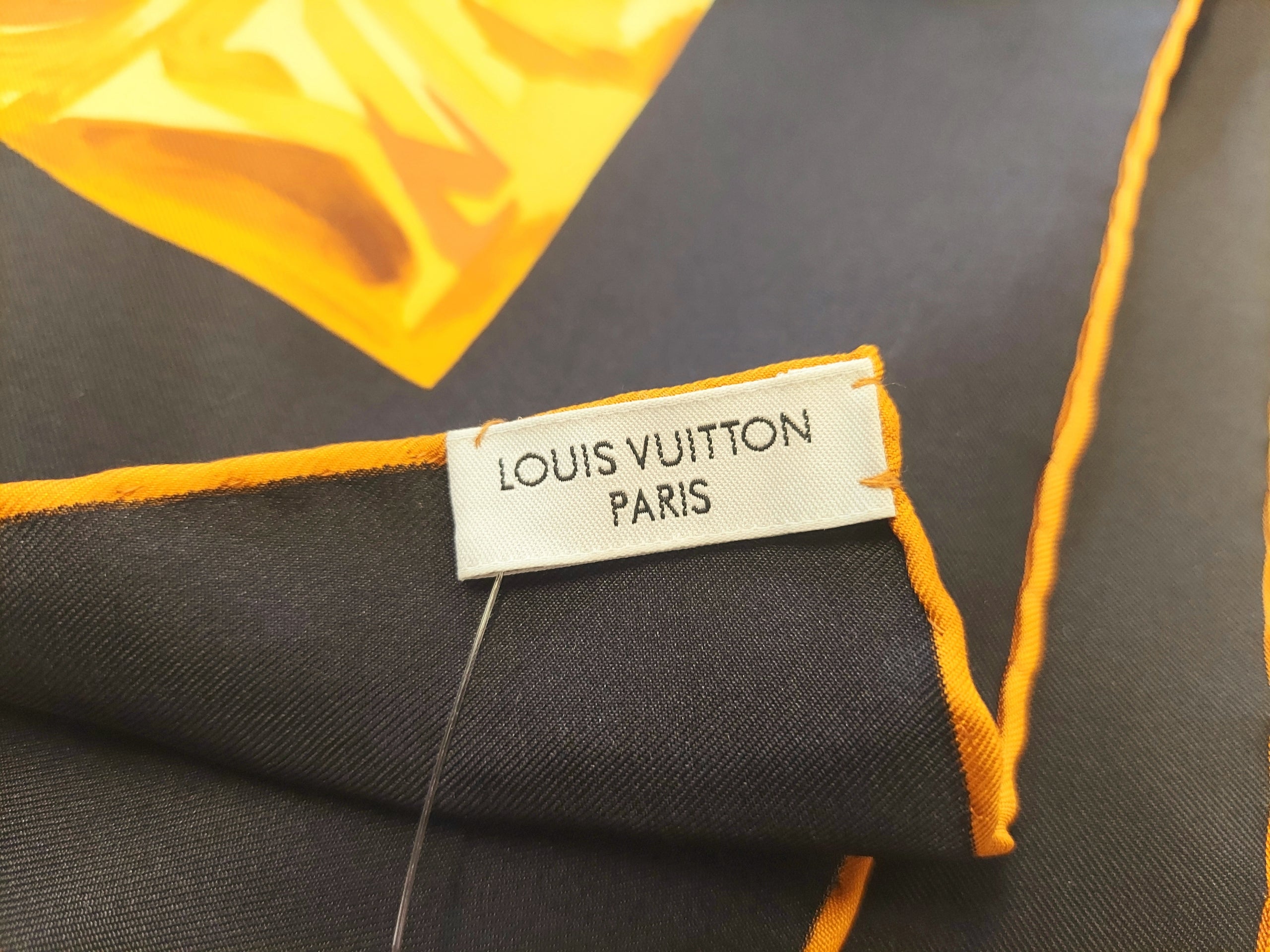 SOLD! LOUIS VUITTON Paris Carre de soie Monogram Checkerboard Square Silk Scarf