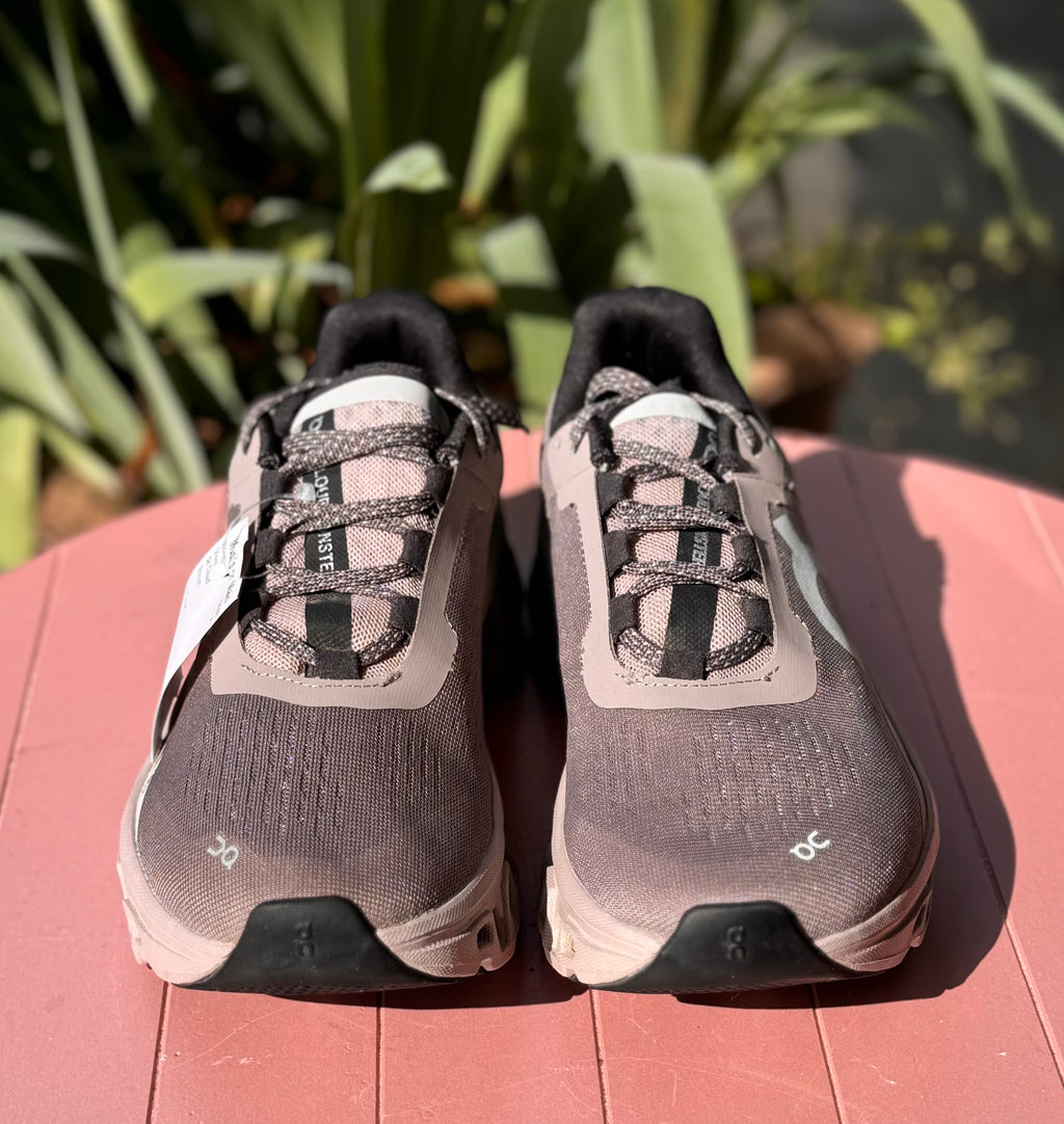 SOLD! ON Mauve Helion Cloudmonster Sneakers Sz. 7 1/2