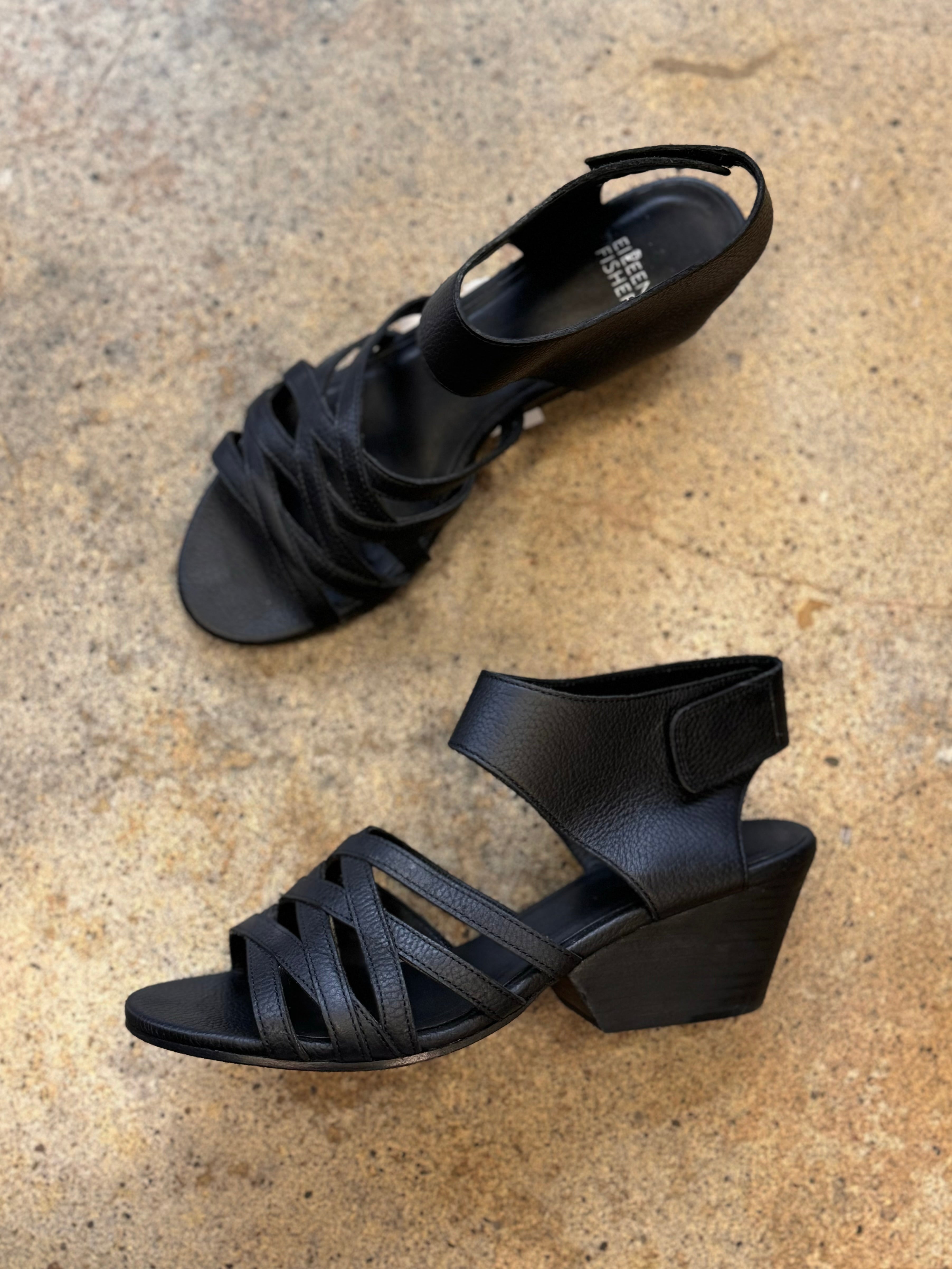 EILEEN FISHER Black Ivy Leather Strappy Sandals Sz. 8