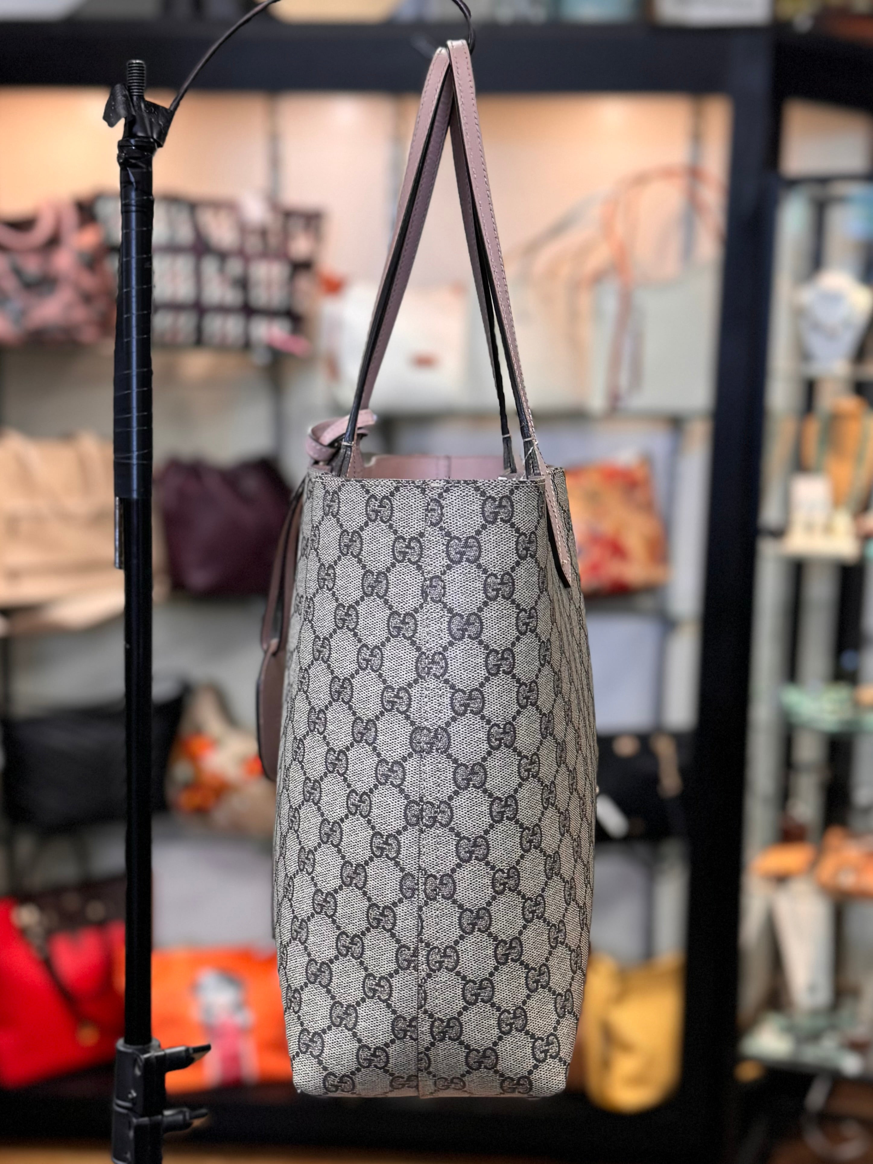 GUCCI Supreme Monogram GG Medium Reversible Canvas Tote