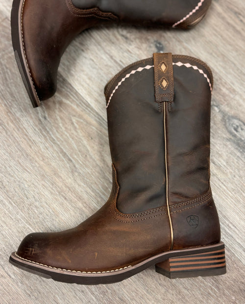 ARIAT Brown Leather Unbridled Roper Western Boots Sz. 8