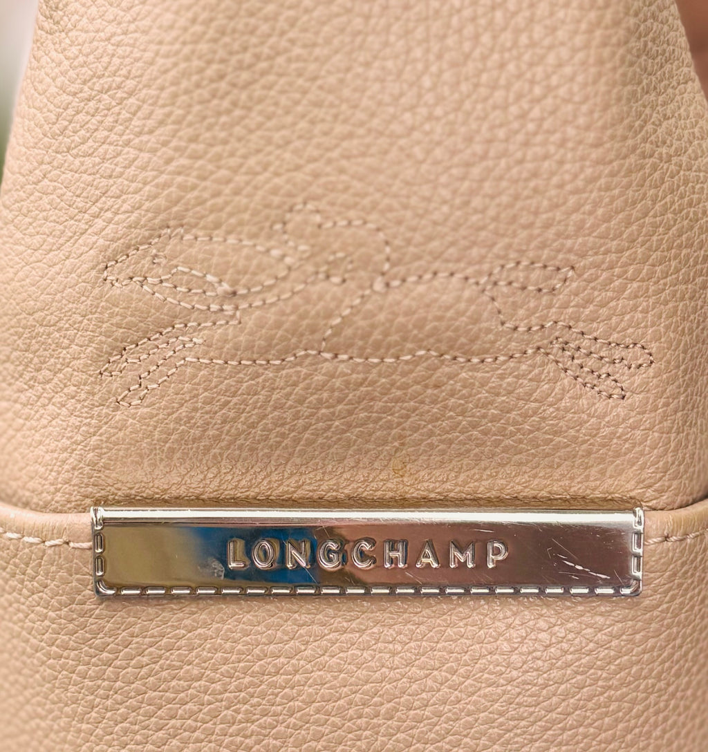 SOLD! LONGCHAMP Tan Pebbled Leather Veau Foulonne Hobo Shoulder Bag