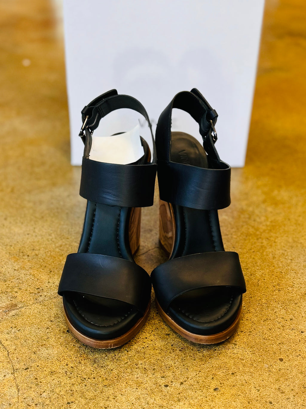 VINCE. Haley Black Leather Heeled Sandals Sz. 7 1/2