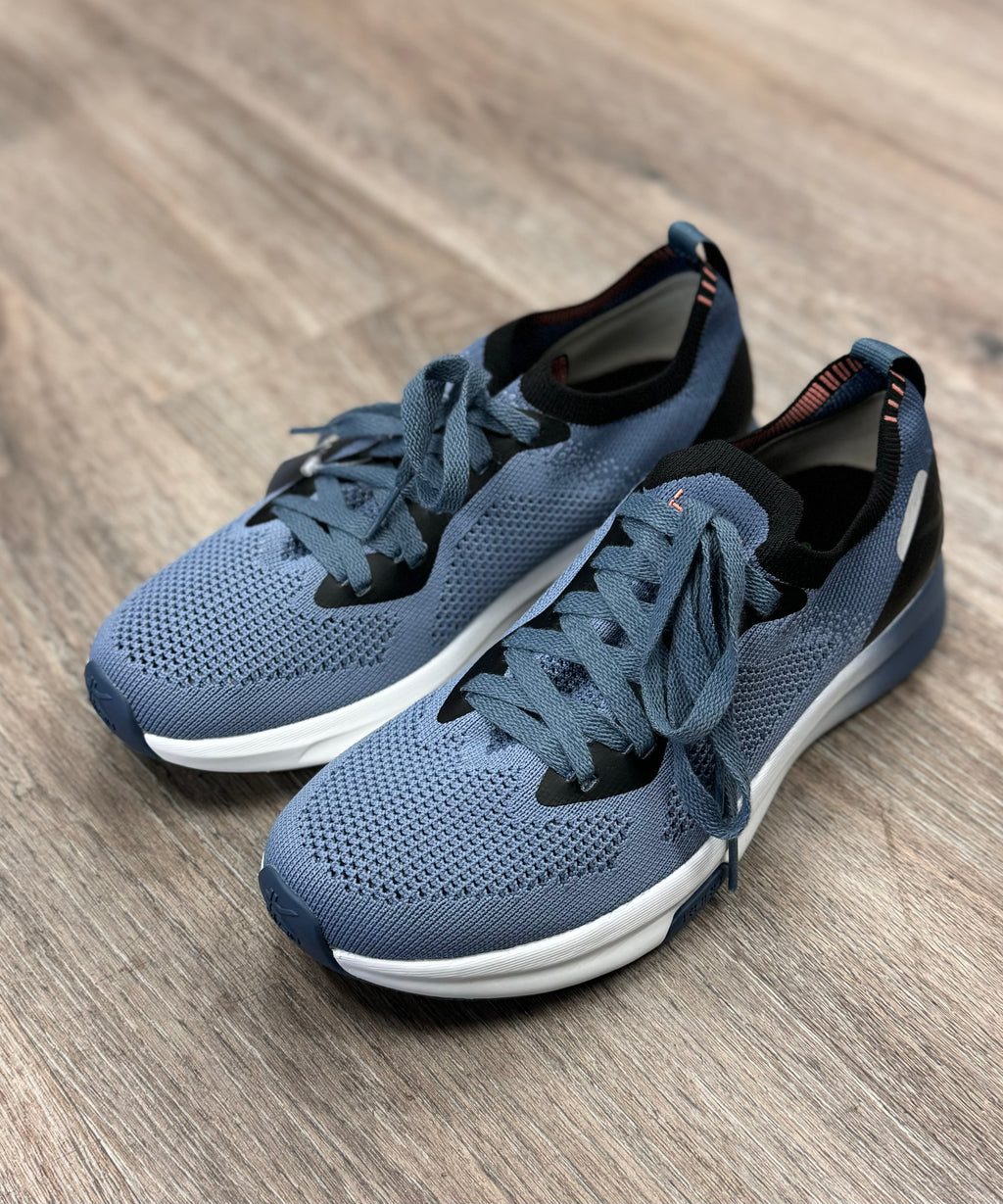 KURU Blue Flux Knit Tennis Shoes Sz. 8 1/2