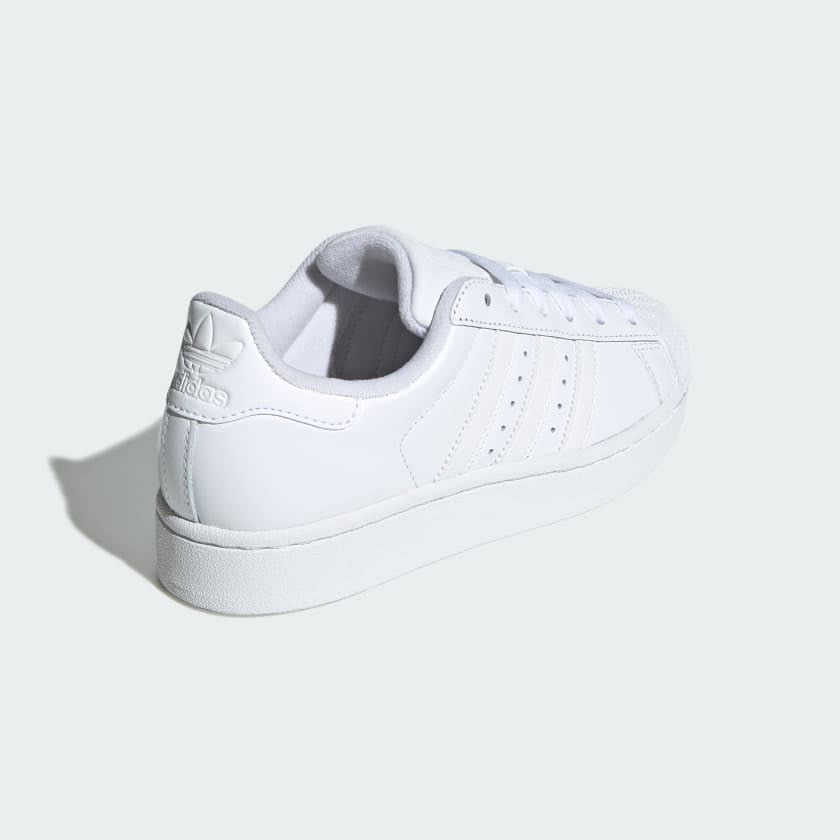 adidas Superstar Triple White Low Top Sneakers NEW Sz. 6M / 7W