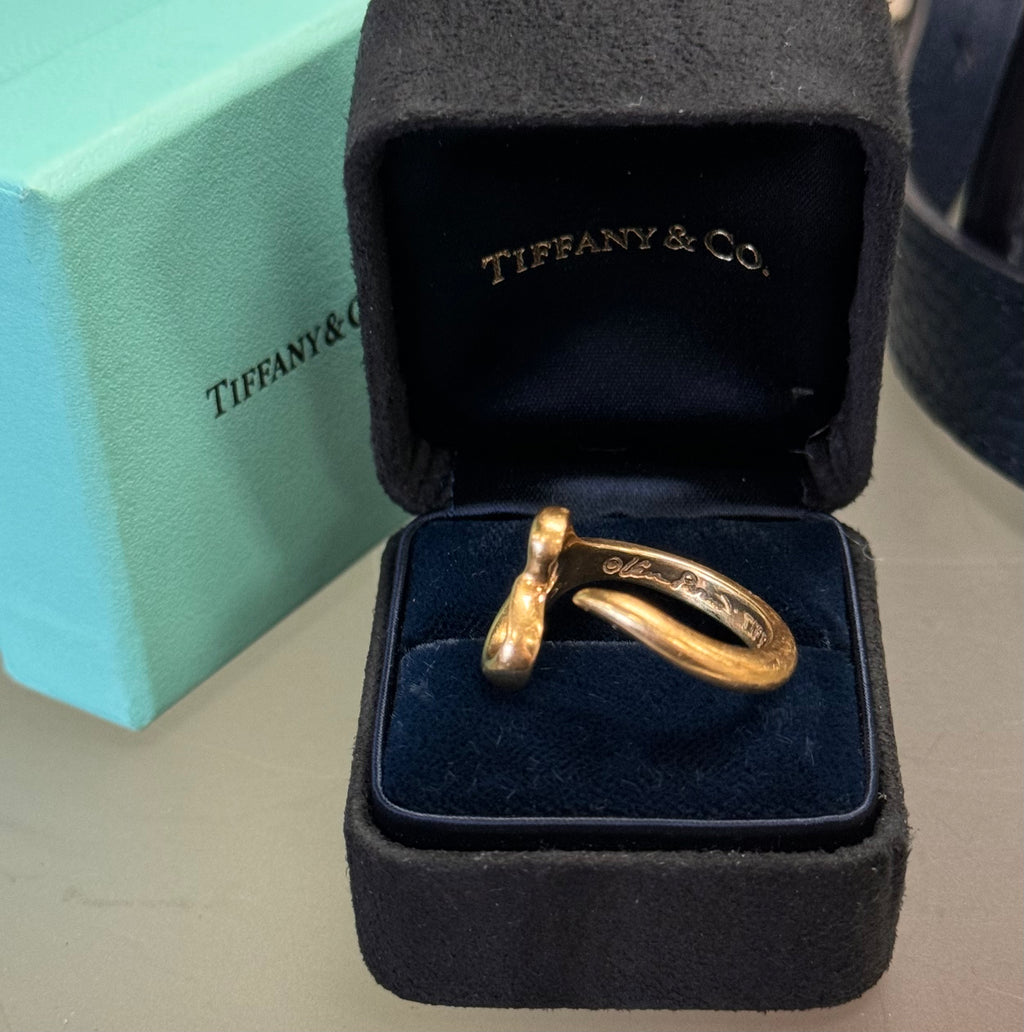 TIFFANY & CO. 750 Elsa Peretti Open Heart 18K Yellow Gold Ring w/box Sz. 8