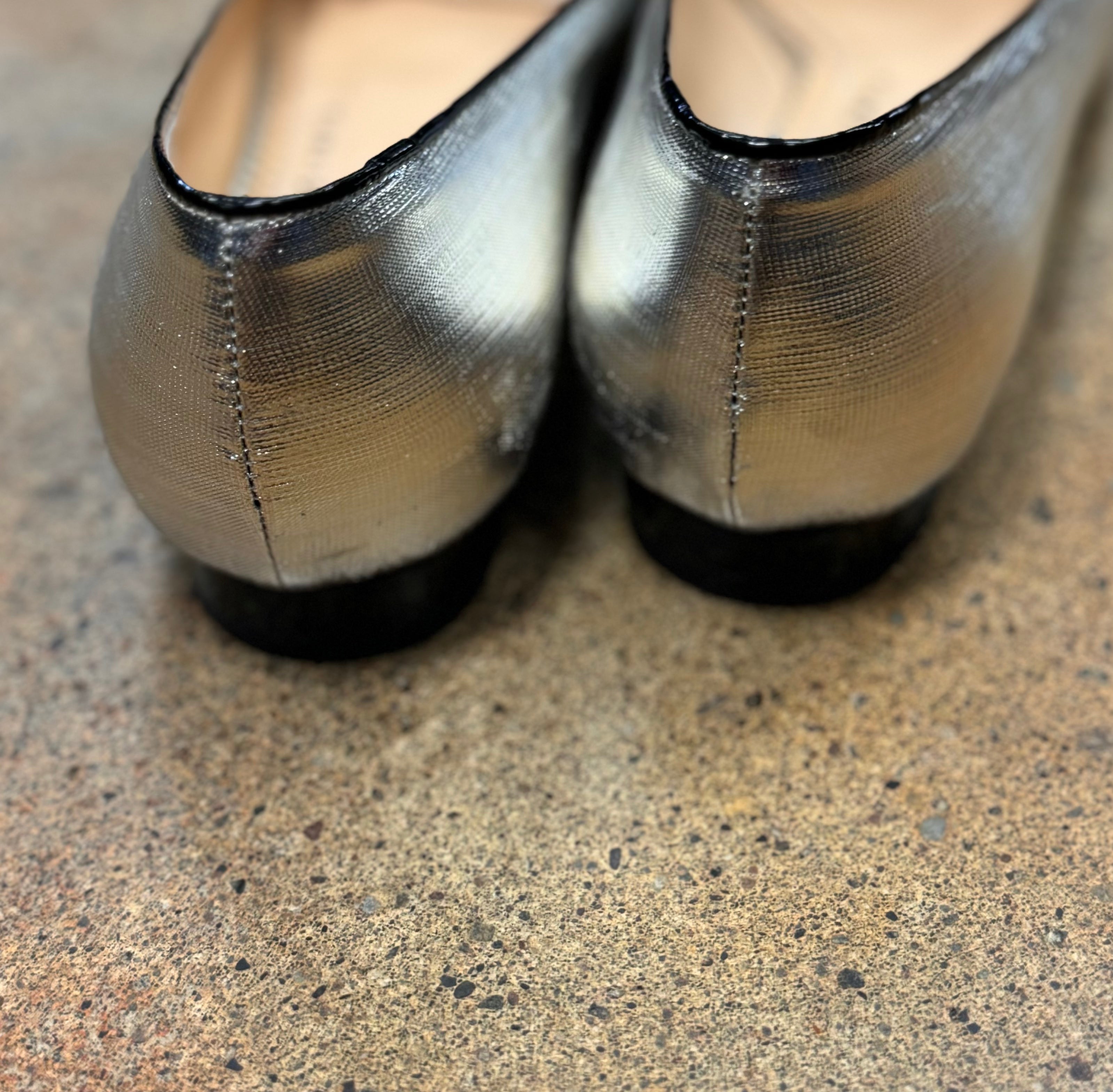 Charlotte Olympia x KISS Silver Kitty Ballet Flats Sz. 37 1/2