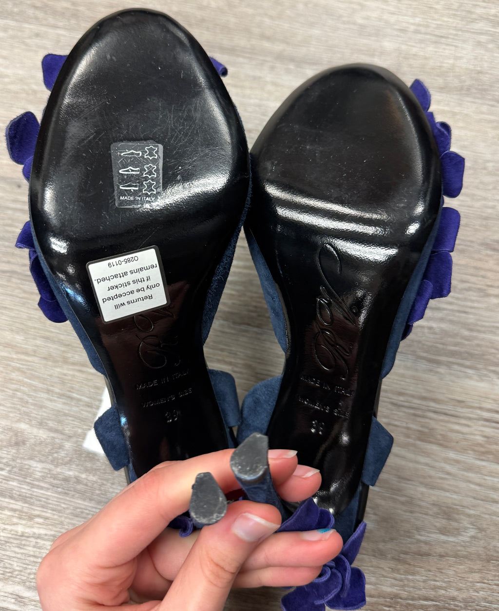 Roger Vivier Suede Floral Peep-Toe Heels Sz. 39