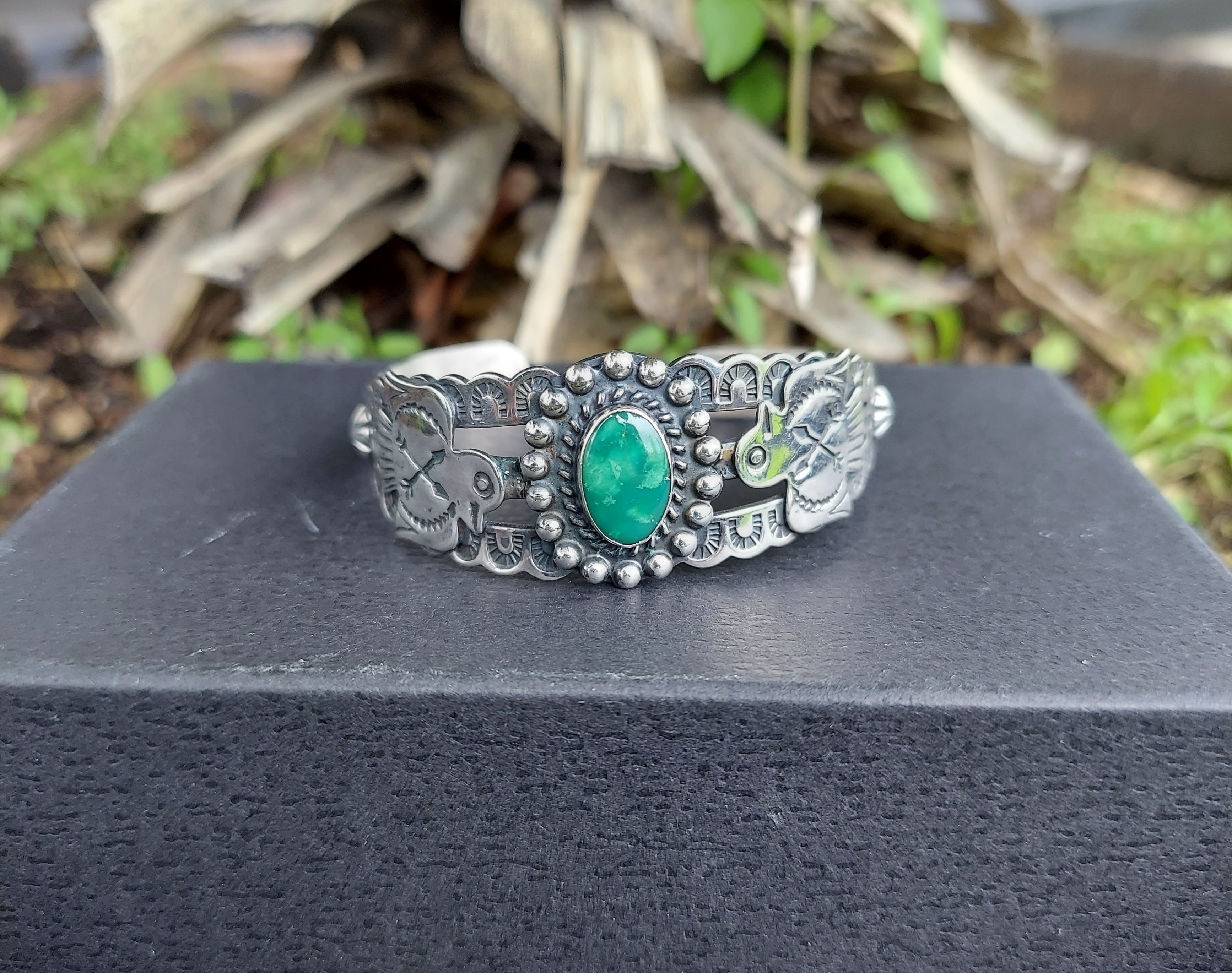 Sterling Silver Native American Green Stone Cuff Sz. 2 1/2