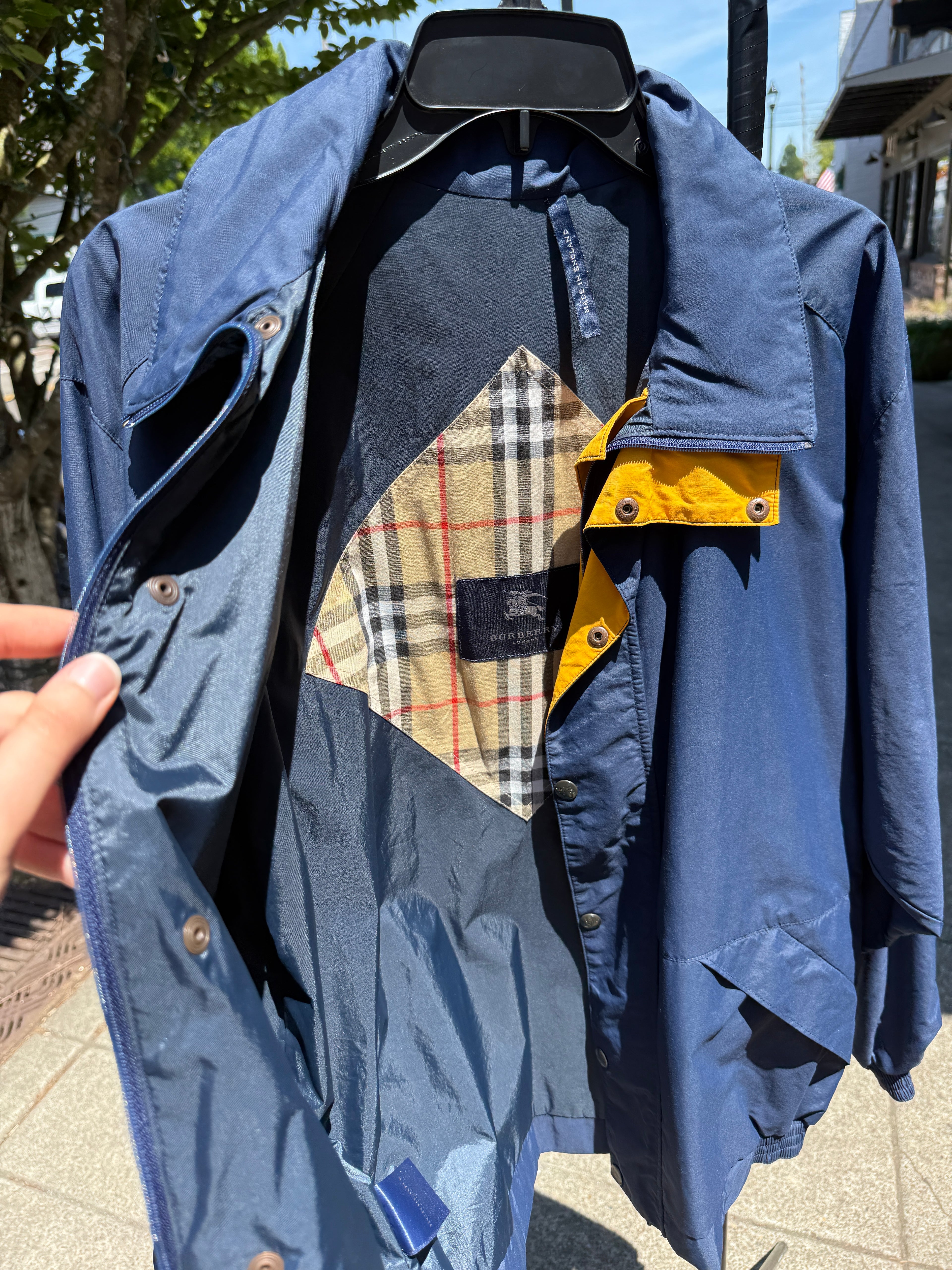 BURBERRY Men's Windbreaker Button Up Zip Nova Check Vintage Jacket Sz. Medium
