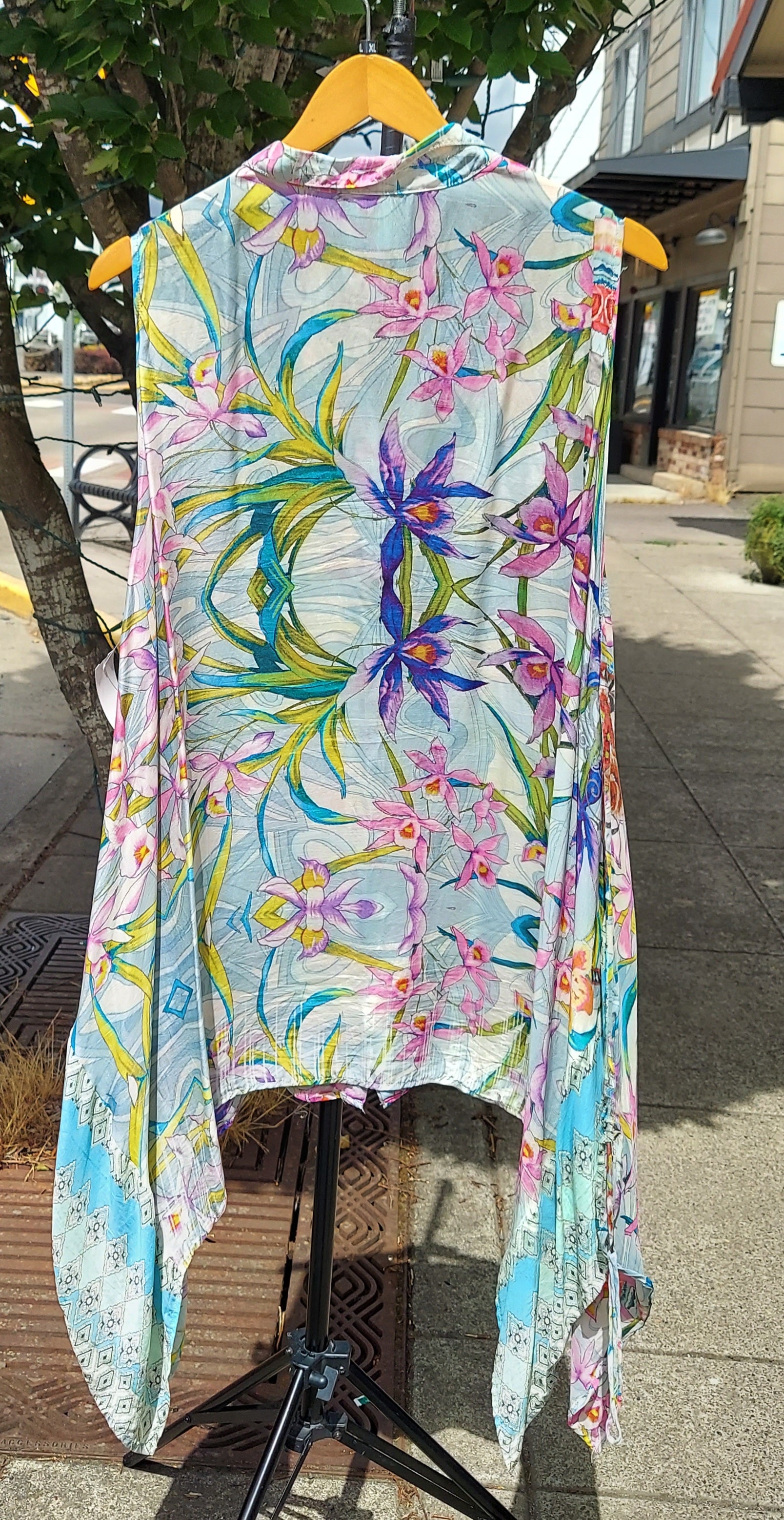 JOHNNY WAS Multi-Color Button Up Floral Sleeveless Tunic Sz. X-Large