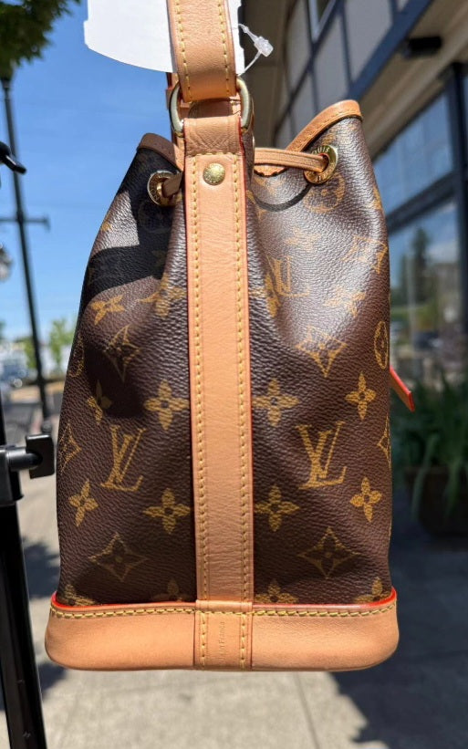 LOUIS VUITTON NOE BB Monogram Canvas/Leather Bucket Bag M46983