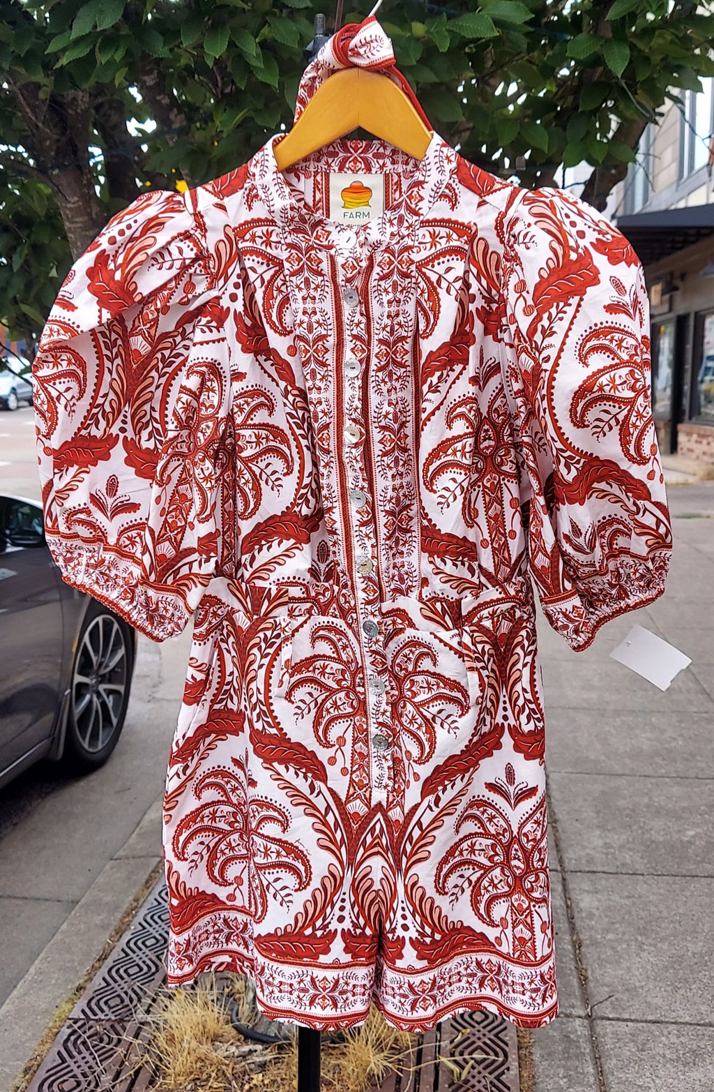 FARM RIO Puff Sleeve Tropical Cameo Belted Romper Sz. X-Small