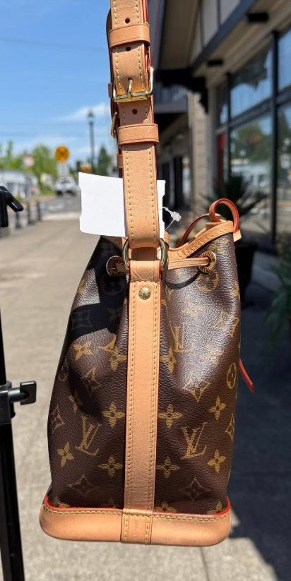 LOUIS VUITTON NOE BB Monogram Canvas/Leather Bucket Bag M46983