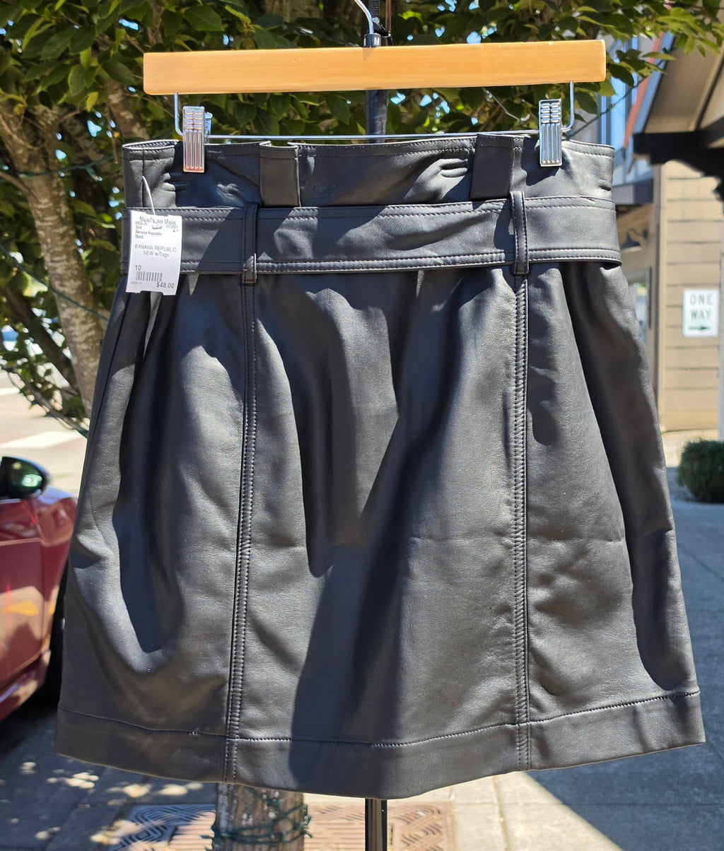 Banana Republic Black Vegan Leather Belted Short Skirt (NEW!)
